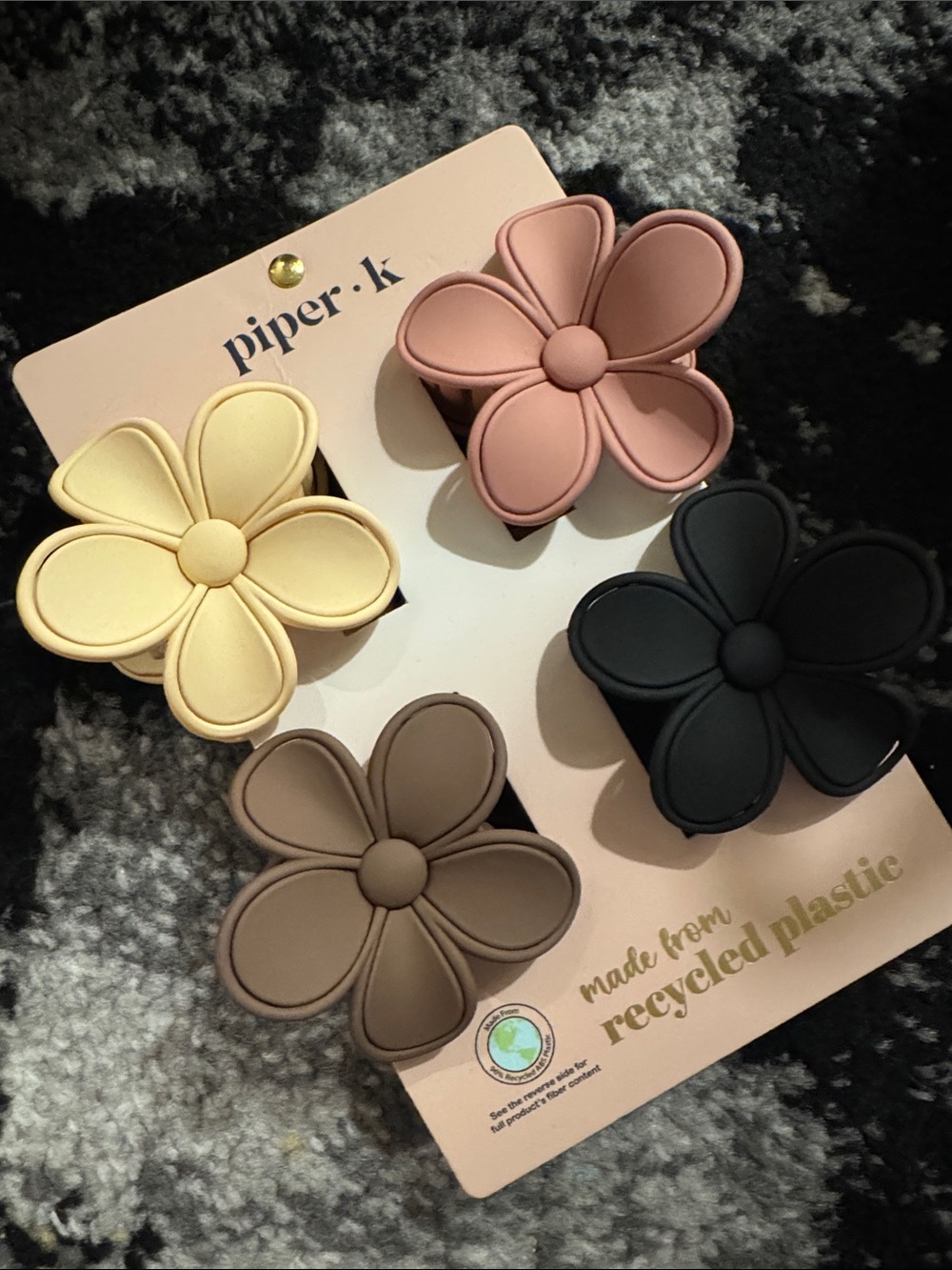 Piper • k 4 pack Flower Hair Claw Clip Set NEW 🏷️